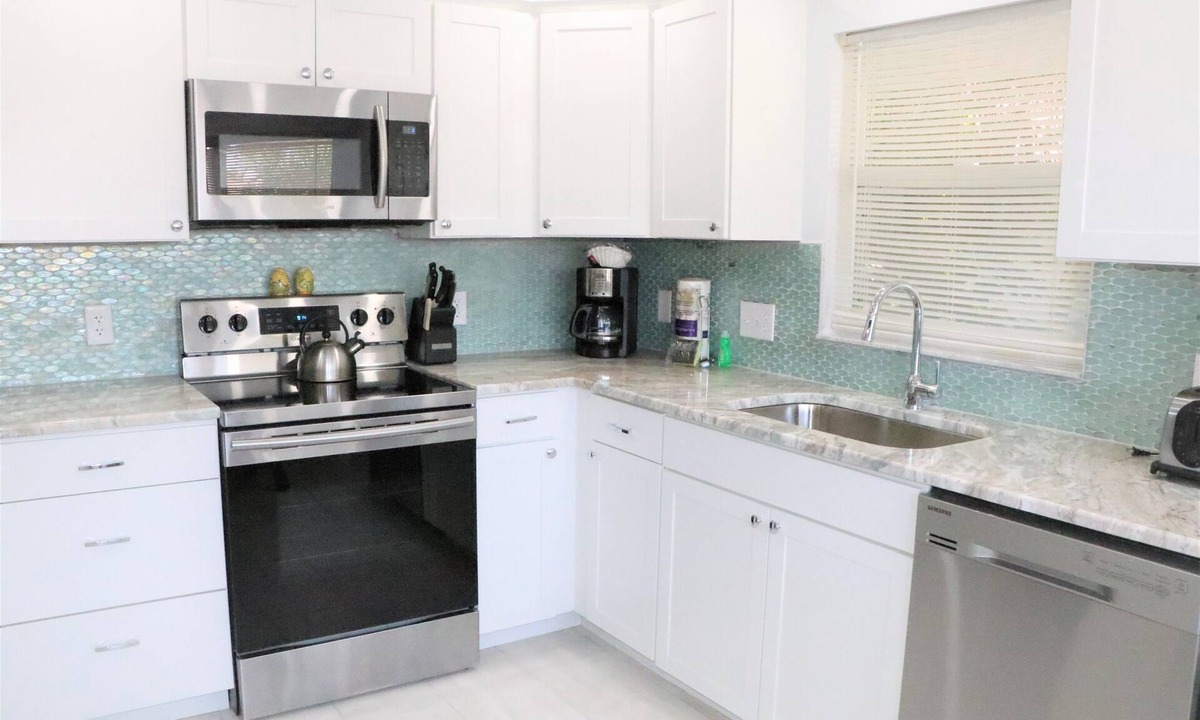 Siesta Key Apartment | 1010 Point of Rocks Road- Updated! pet friendly by the beach!