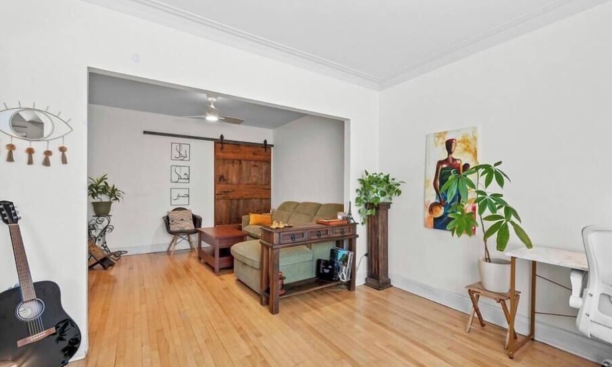 Vieux-Rosemont Condo | 2-3 bedrooms duplex on quiet street and near vibrant city life. Rosemont- Masson