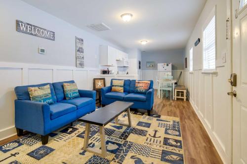Atlantic Beach House | 2 Mi to Barefoot Landing! 'Bailey's Beach Cottage'