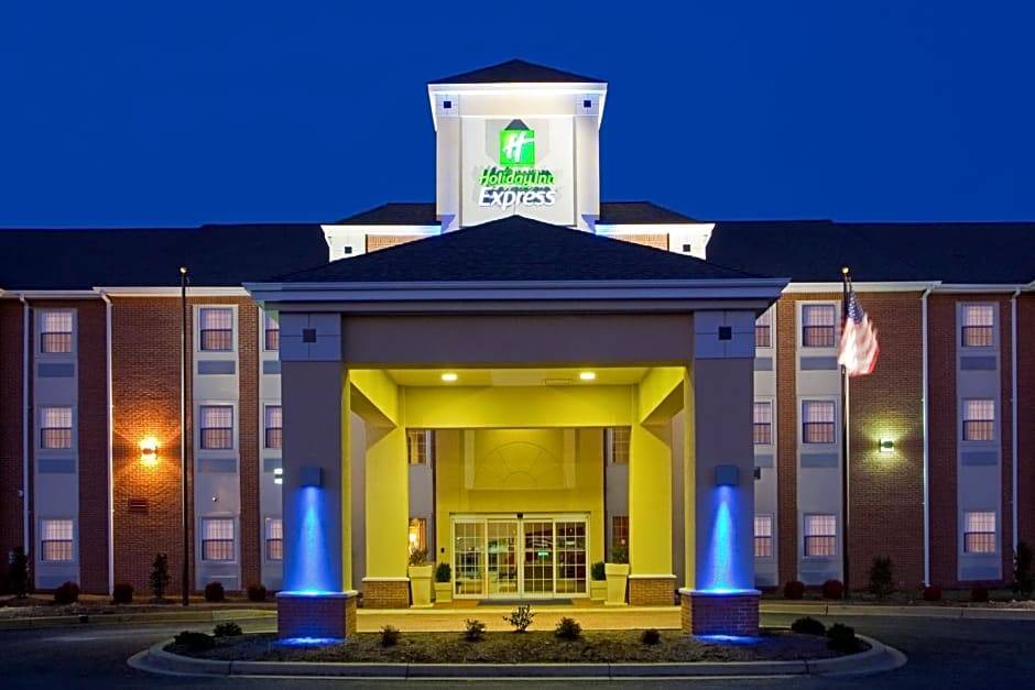 Prince Frederick Hotel | 2-Star Hotel ∙ Holiday Inn Express Prince Frederick, an IHG Hotel