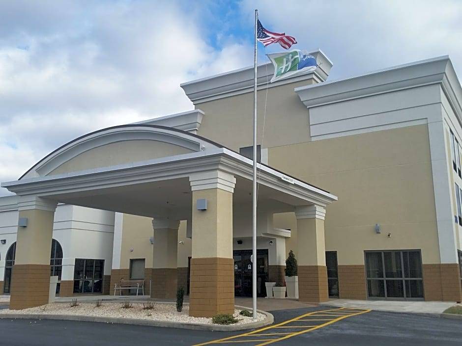 Edgewood Hotel | 2-Star Hotel ∙ Holiday Inn Express Edgewood-I-95 Hotel