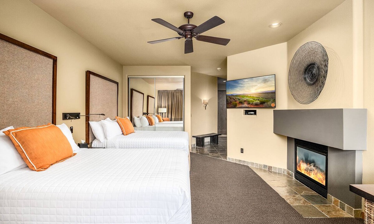 Ivins Villa | 2 Stylish Rooms w/Balcony Near Tuacahn Center for the Arts - 2 miles