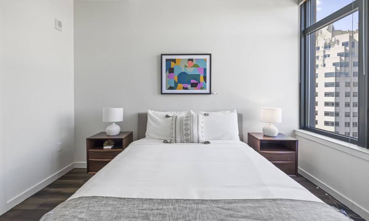 Bluemont Hotel | 2 Units | Amazing Ballston Getaway | Parks & Museums Nearby | Kitchen & Rooftop