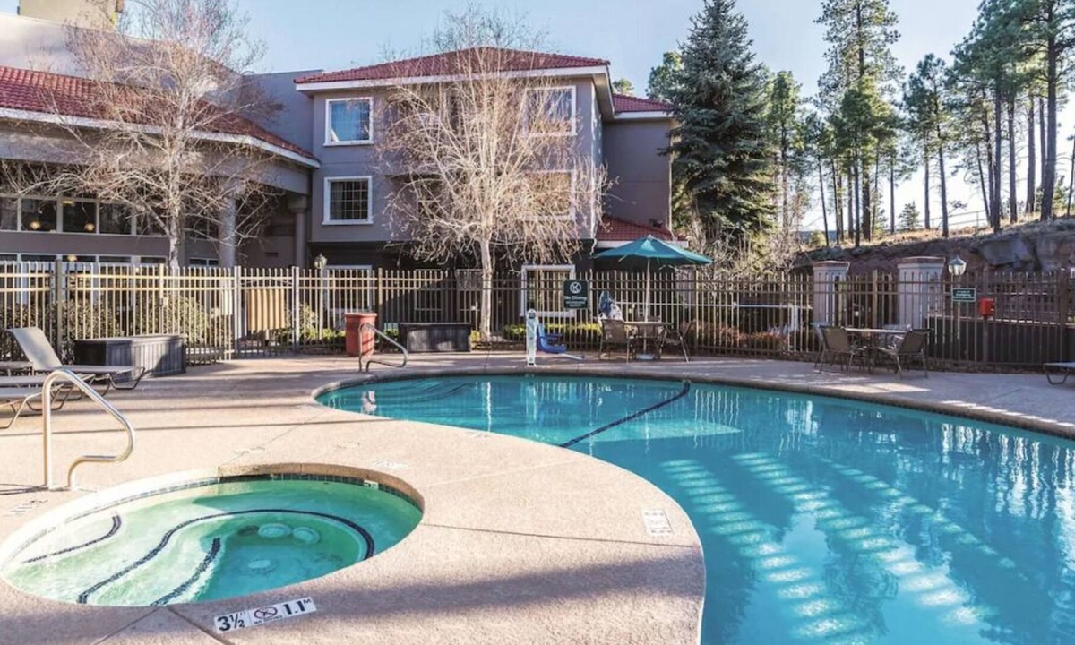 Woodlands Village House | 2 x 1 Non-Smoking King Bed Room at La Quinta Inn by Wyndham Flagstaff