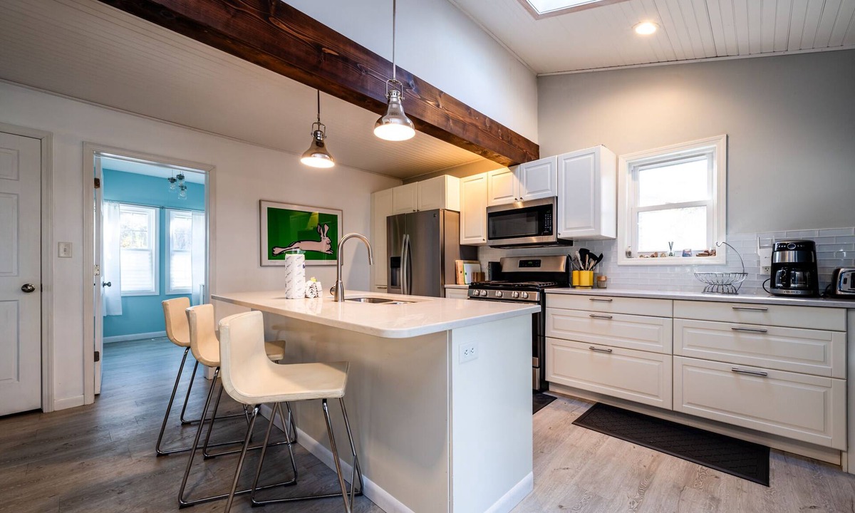 Lakeside Cottage | (2025 Open/4 Nt Min!) Lakeside Home Steps to 800 Feet Of Private Beach!