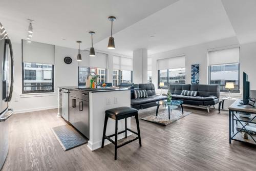 Navy Yard Apartment | 2BR Furnished Apartment Near Nationals Park
