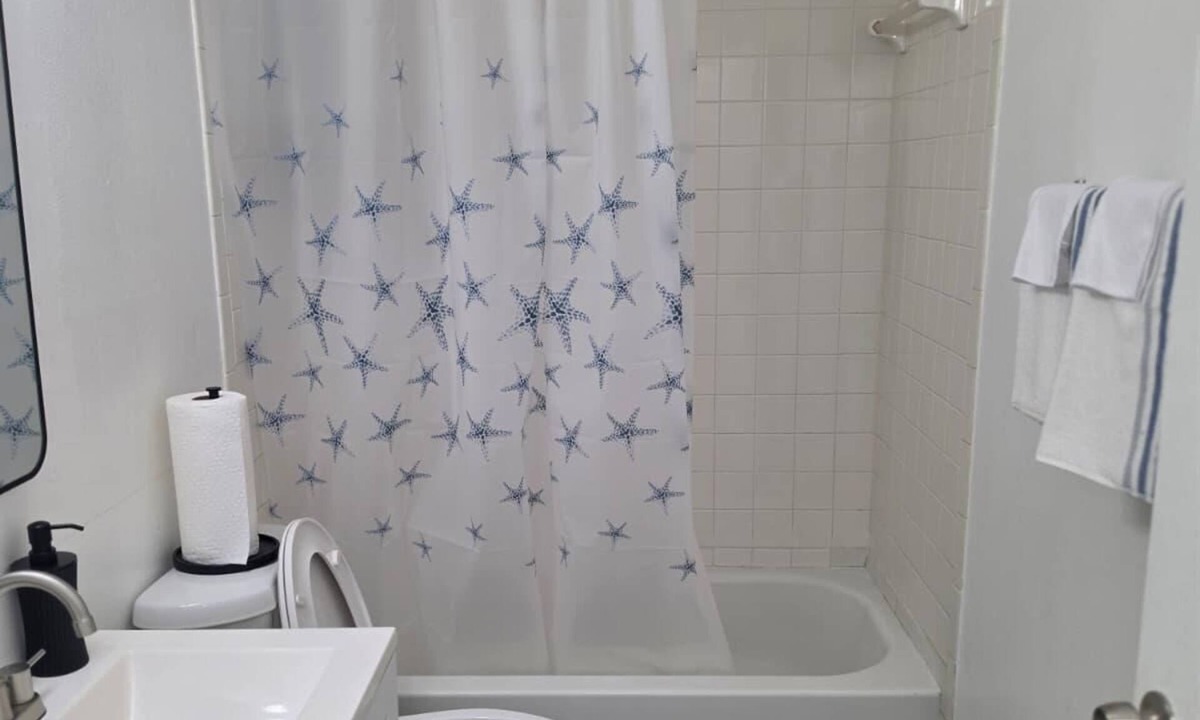 Kensington Apartment | 3-bedroom apartment in the beautiful Coral Springs, straight drive to the beach
