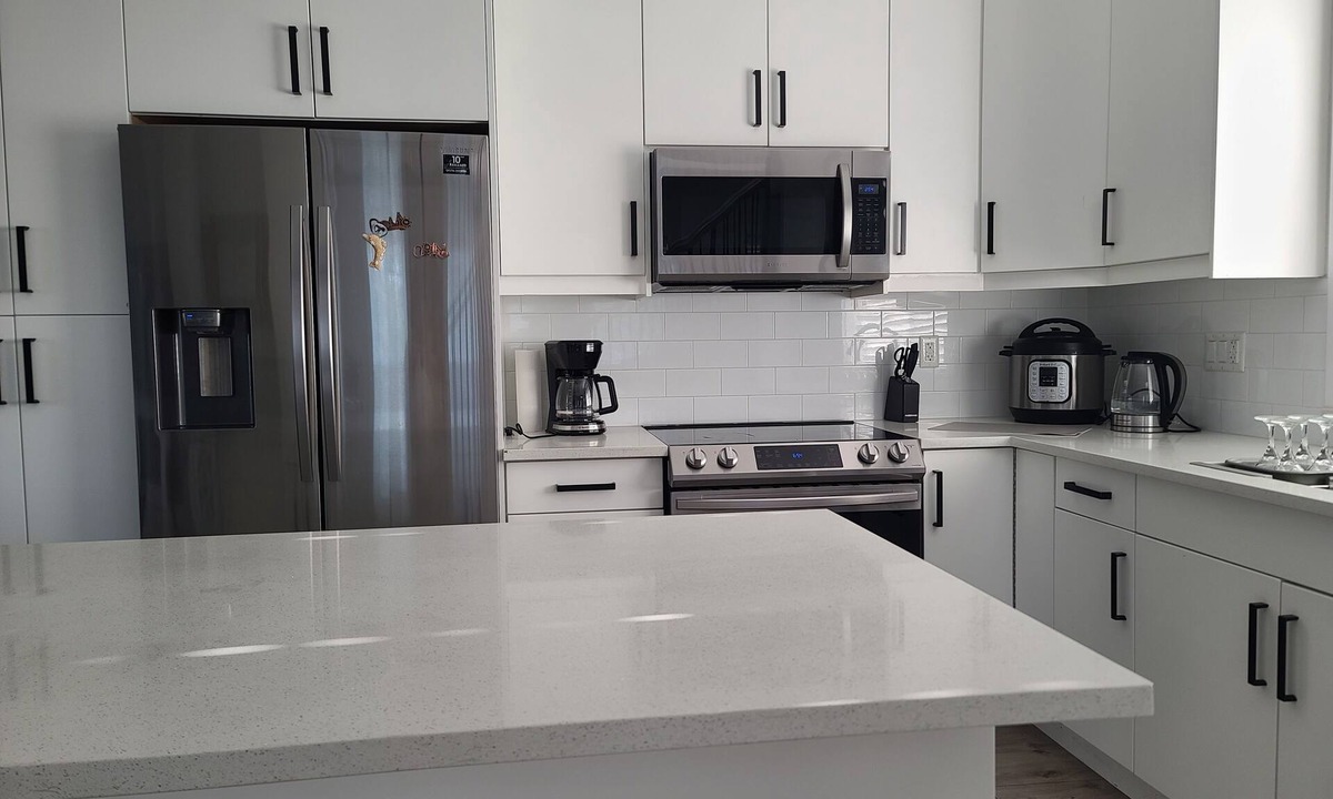 Chilliwack Proper Village West House | 3 Bedroom. New, Modern & Cozy Townhouse – Perfect for Family Getaways!