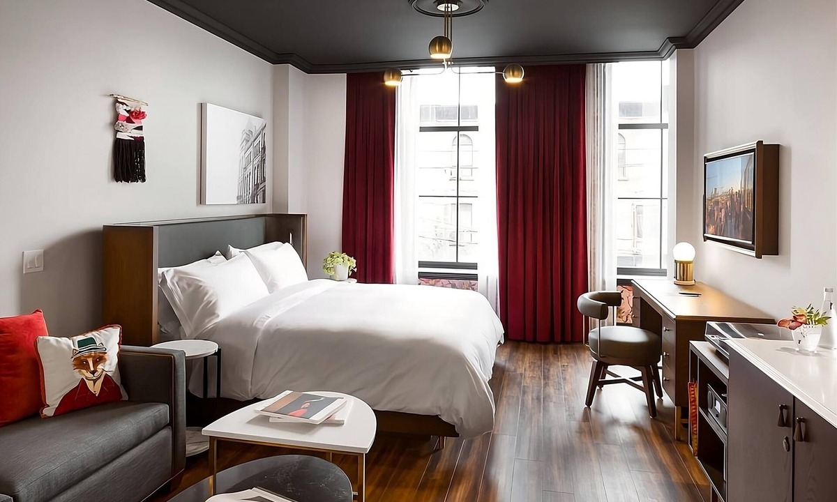Riverside Hotel | 3 Corner King Suite in East End Toronto | Pet Friendly
