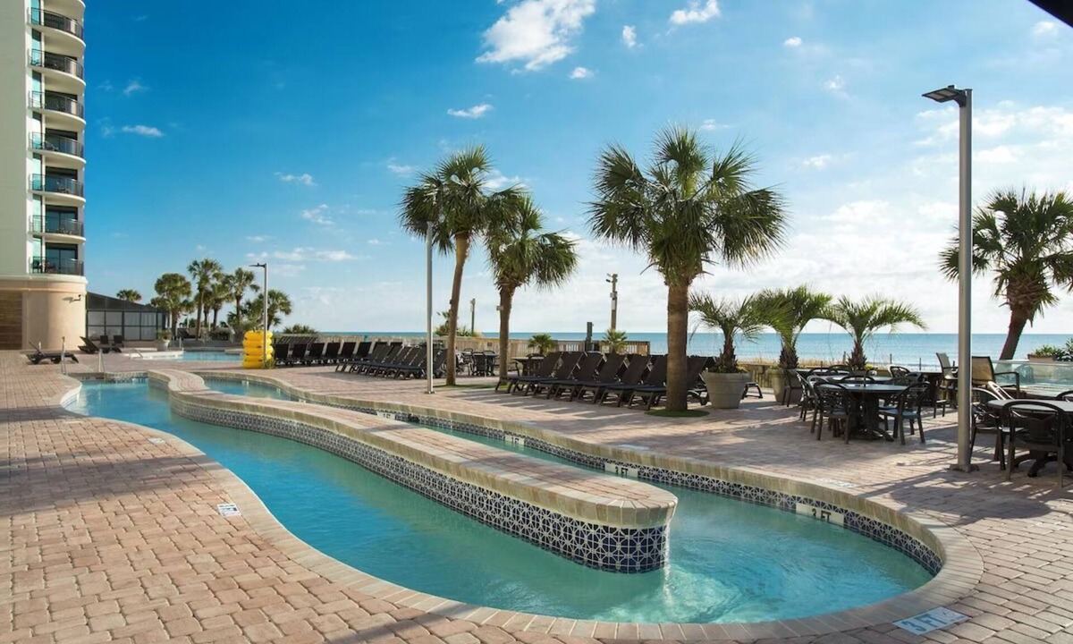 Myrtle Beach Resort | 3 Oceanfront Queen 1BR Suites | Balcony, Kitchen, Pool, 1.2 mi to Broadway