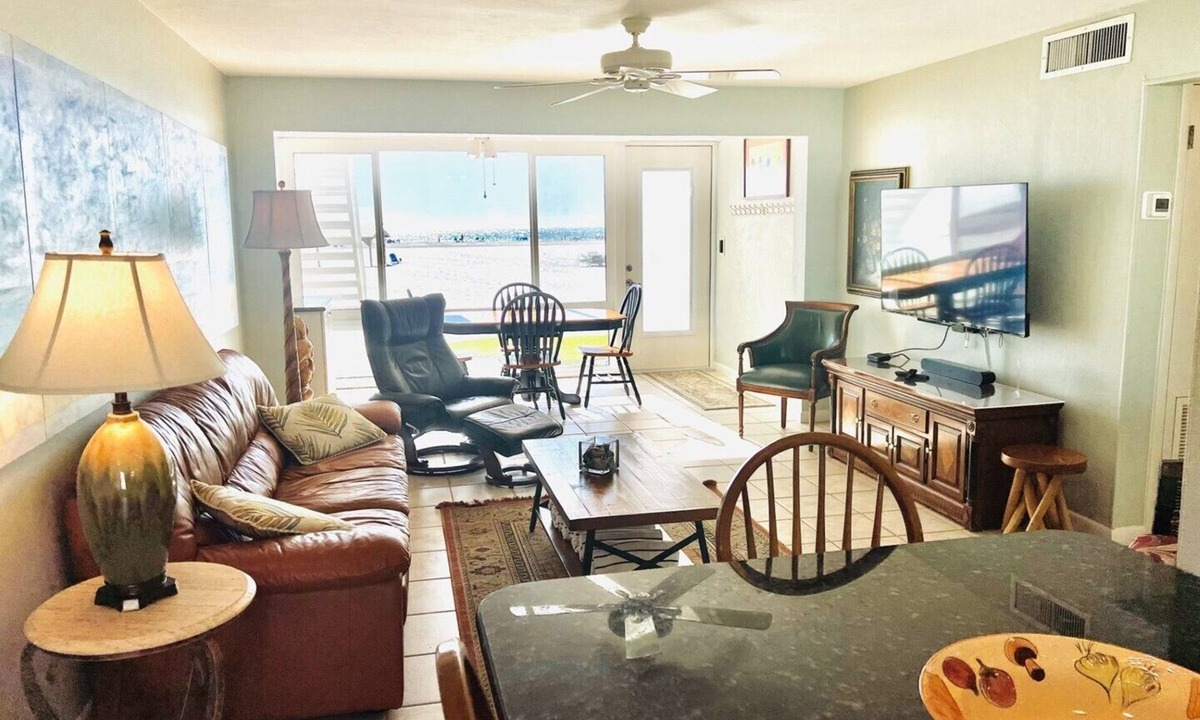 Siesta Key Villa | 40 Standard Plus - Beachful Bliss