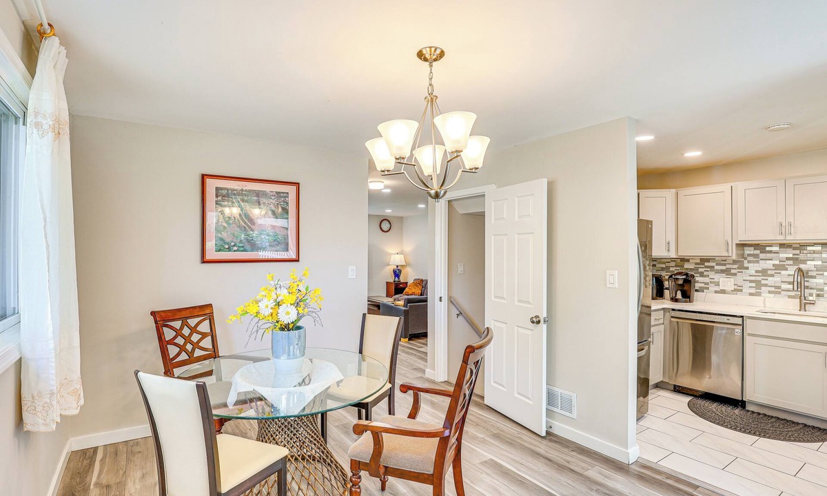Rosedale Cottage | 5 Mi to Downtown Baltimore: Quiet Home w/Porch