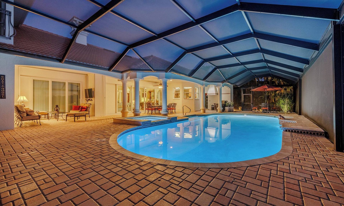 Pelican Villa | 6BR - 5BA - Heated pool and hot tub - pool table - Stars Vacation Rentals