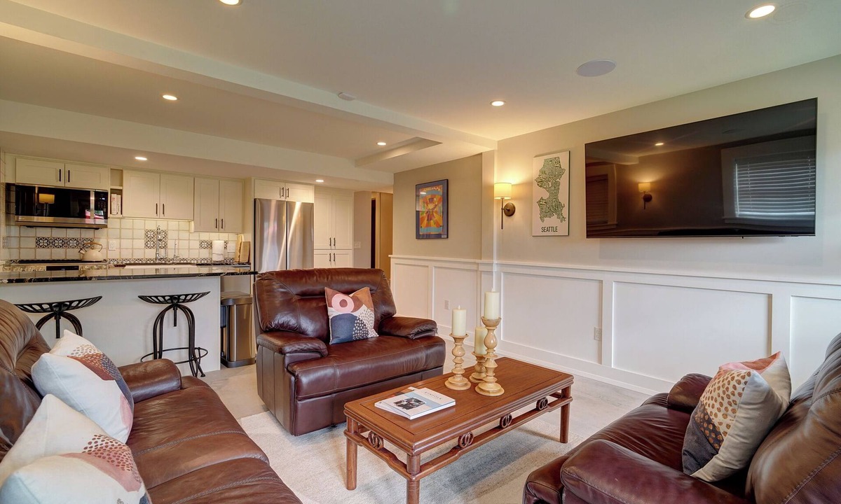 Bryant Apartment | A bright and cozy Bryant apartment: 2-bedroom, dog-friendly, with private yard.