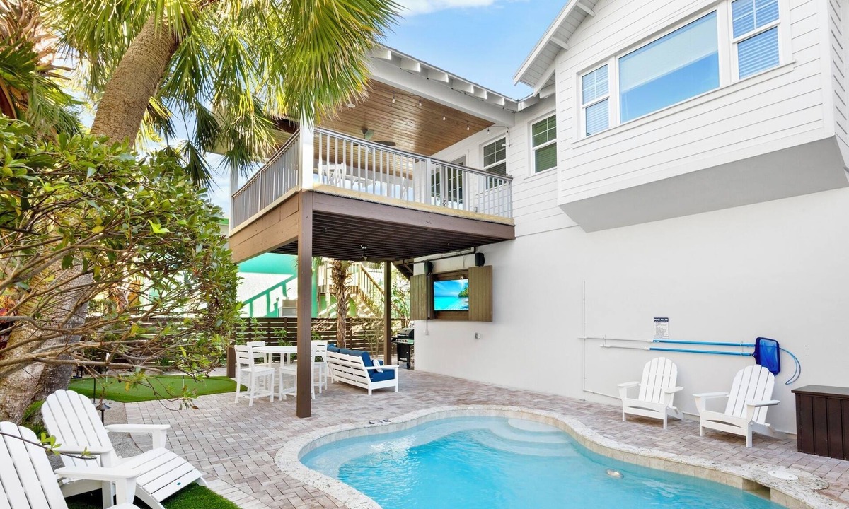 Anna Maria Cottage | Adorable Cottage with Covered Balconies and Private Pool