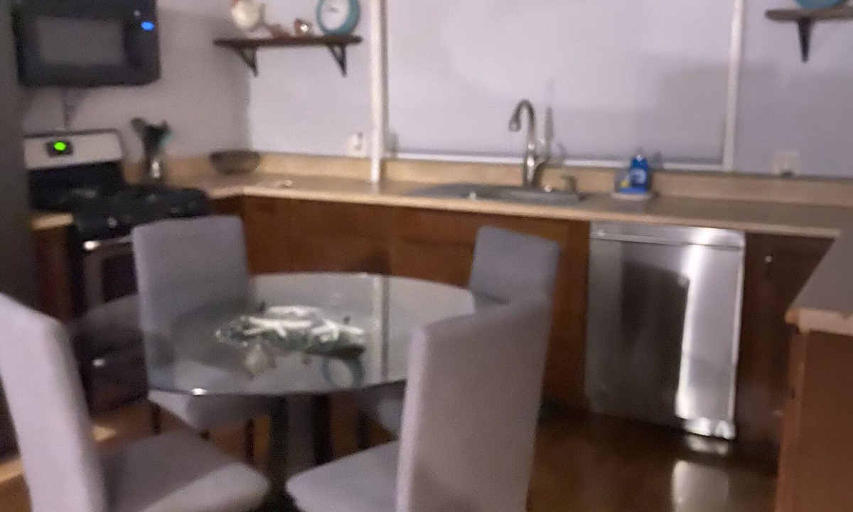 Carleton Terrace Cottage | Adorable private cottage close to beaches and Port Canaveral