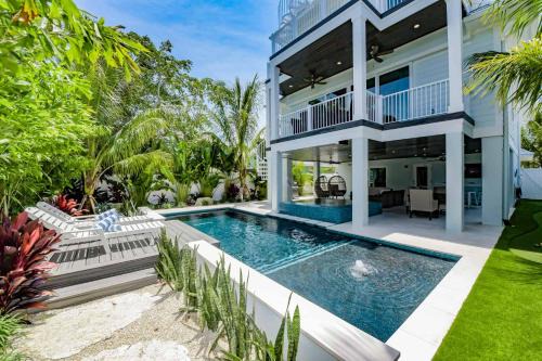 Sarasota House | All Decked Out
