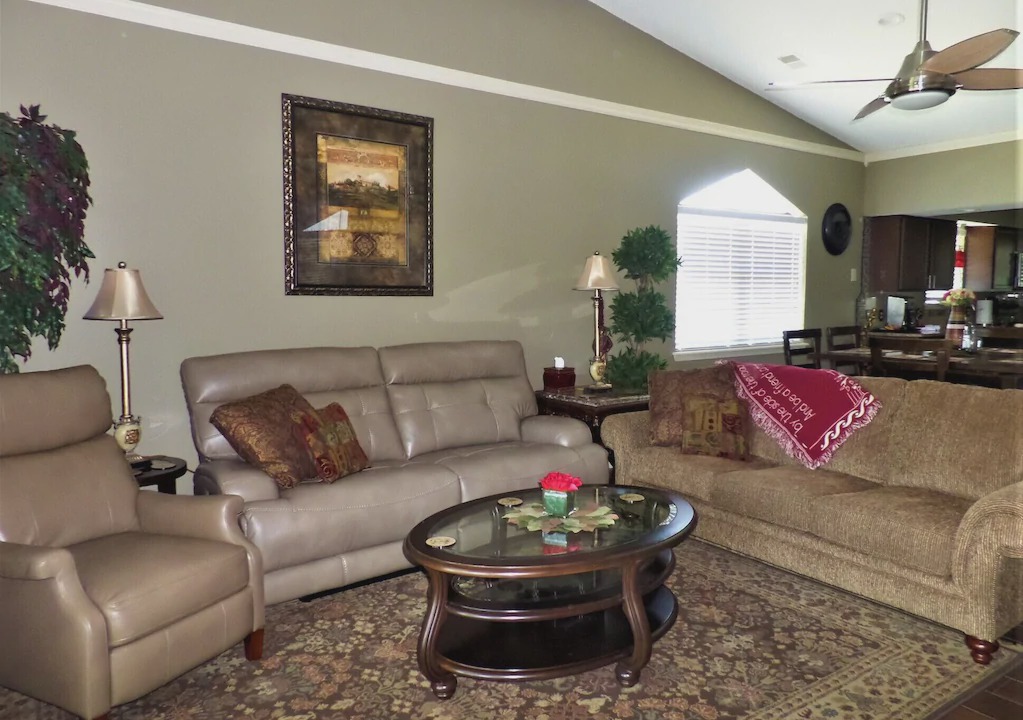 Branson Condo | Amazing Remodeled Luxury Condo-Heart of Branson-Indoor Pool-Large & Affordable