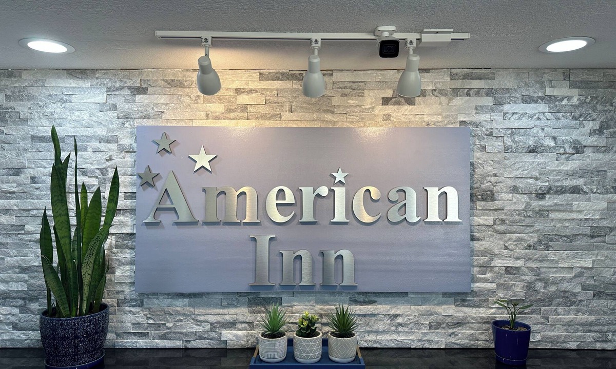 Southwest Area Hotel | American Inn Cedar Rapids South