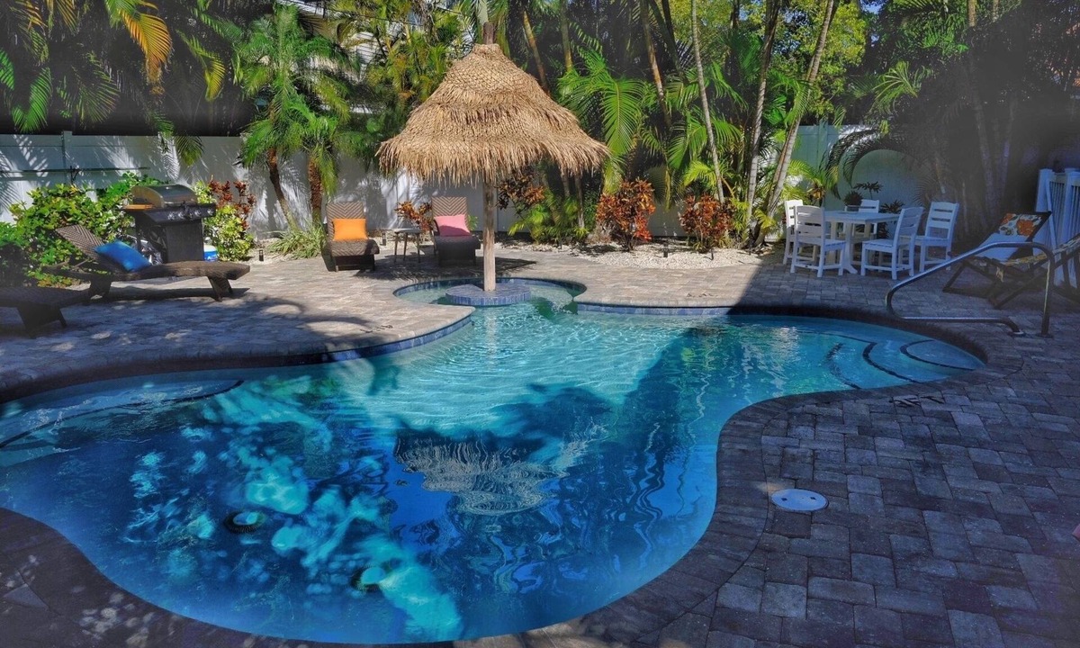 Ilexhurst Apartment | AMI Ohana Beach Resort A with fabulous salt pool!