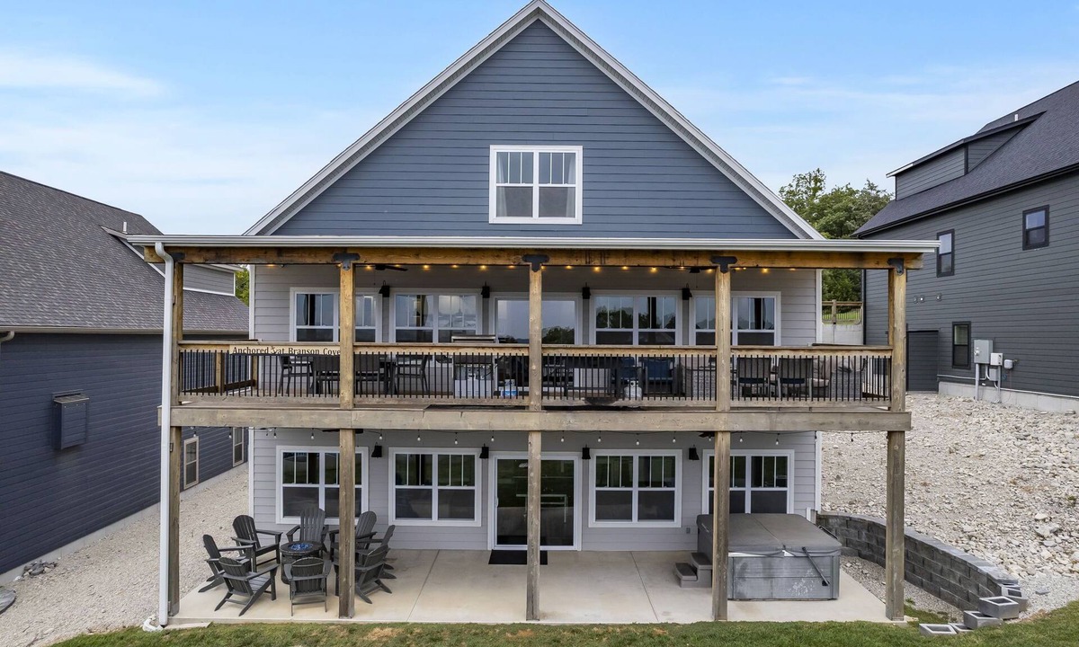 Hollister House | Anchor Yourself with the Best Table Rock Views, Billiards, Hot Tub, Free Tickets & Near SDC!