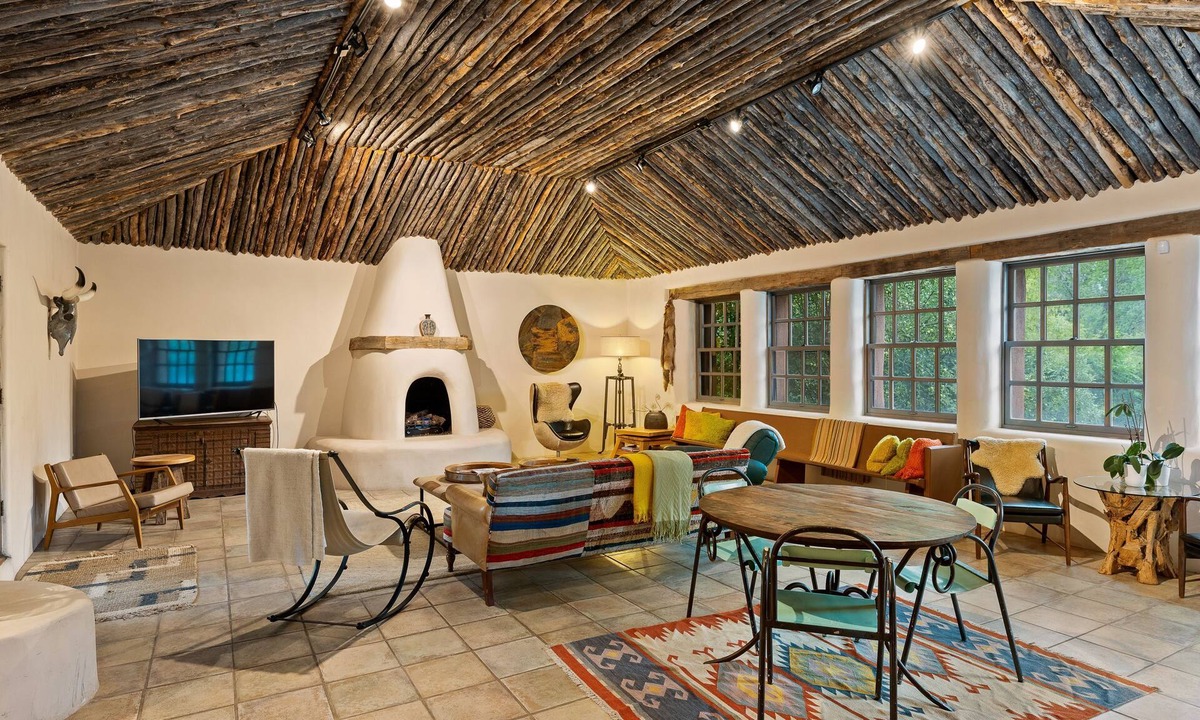 Taos Villa | Angel Sky Hacienda - Dog Friendly, Hot Tub, Yoga