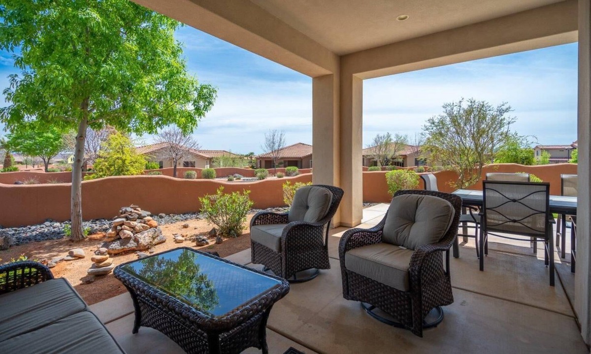 Santa Clara House | Arcadia 33 | Luxury Vacation Home * Patio Views * Resort Amenities * Sleeps 21