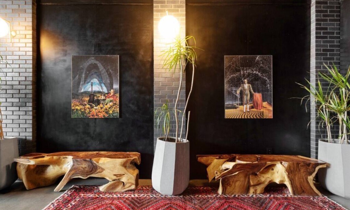 East Cesar Chavez Hotel | ARRIVE Austin