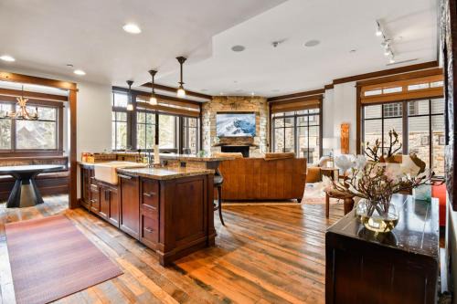 Empire Pass House | Arrowleaf Lodge - 3 Bed Condo #302