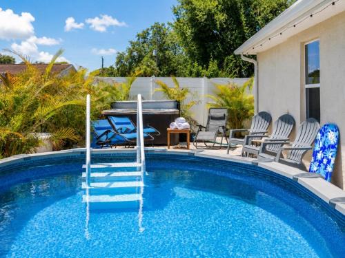 South Venice Villa | Azure Relaxing Escape Villa | Private Pool & Spa