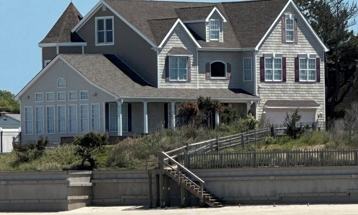 Villas House | Beach sunsets Pool beachfront waterfront patios this house built on the beach