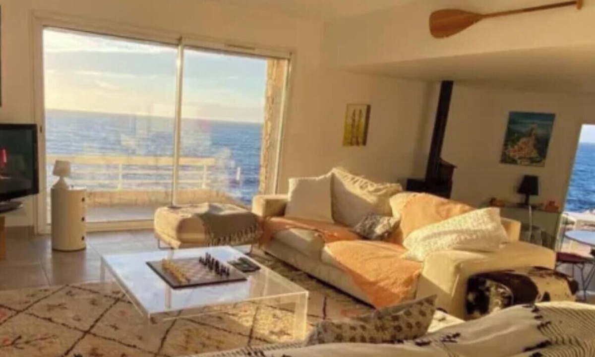 Algajola Villa | Beachfront villa with a sunset view