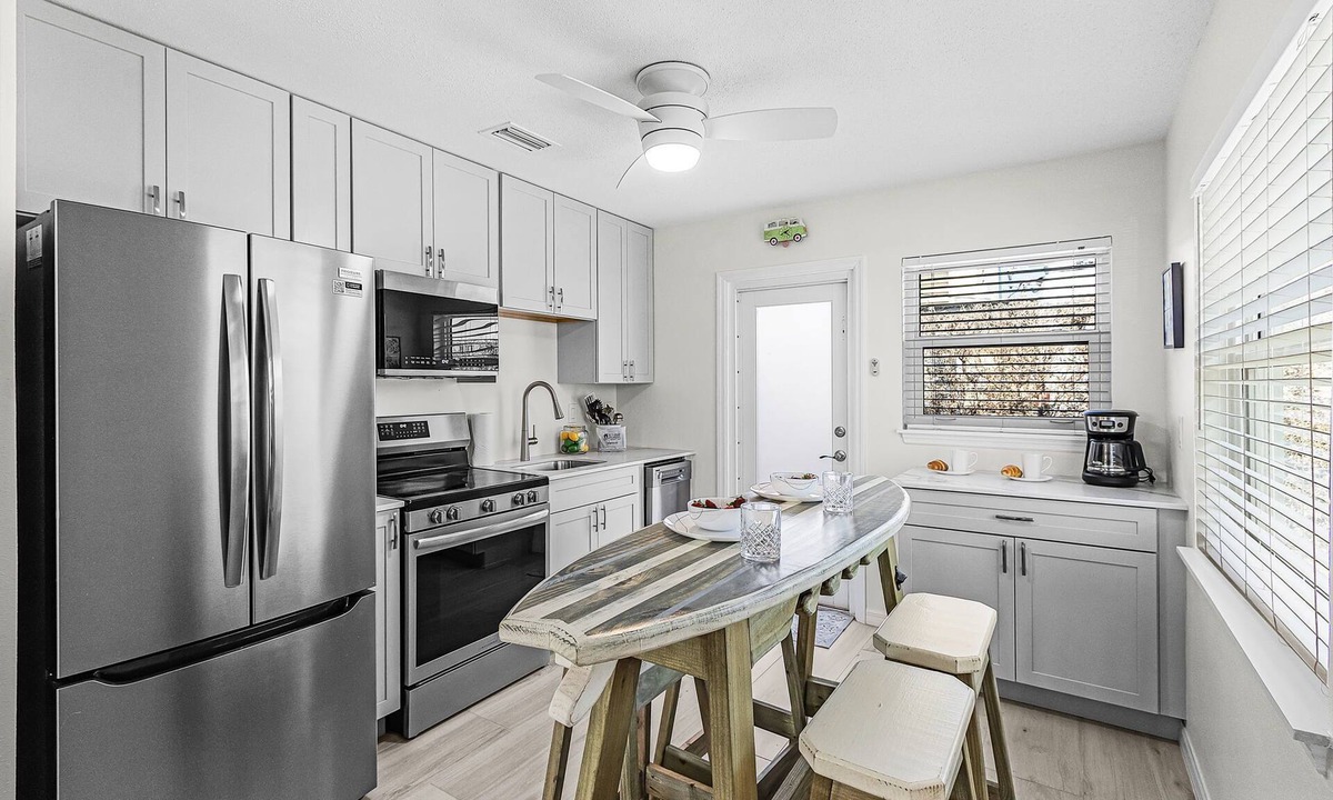 Aloha Kai Condo | Beachside Fun & Family Comfort, Just Steps from the Sand – Aloha Kai #16 - Roelens