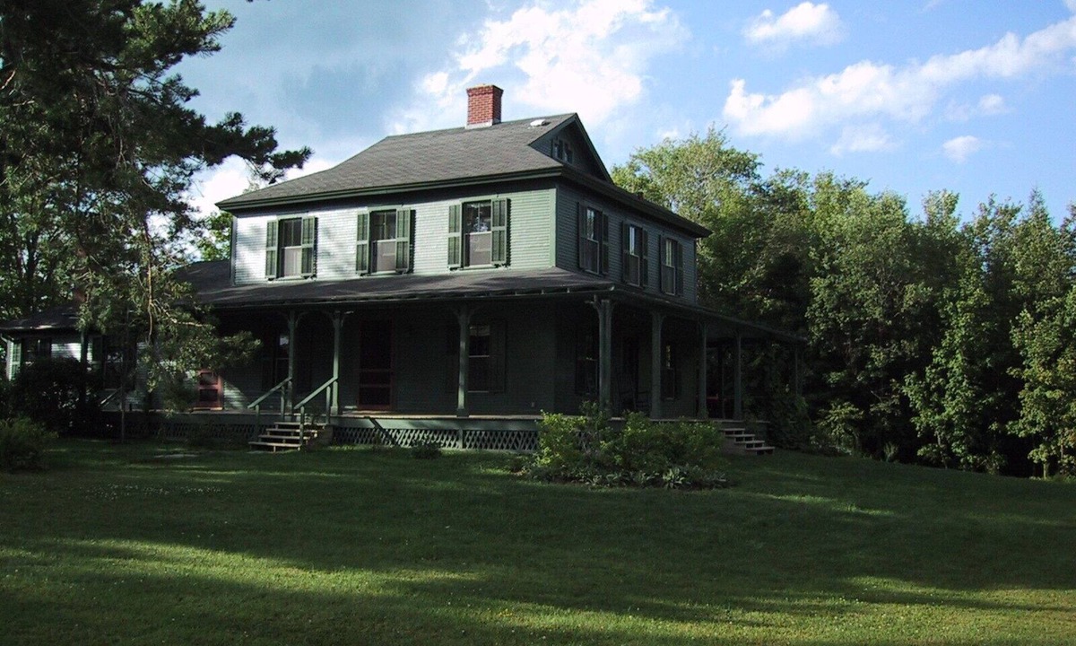 Bread Loaf House | Beautiful 3 BDRM Home