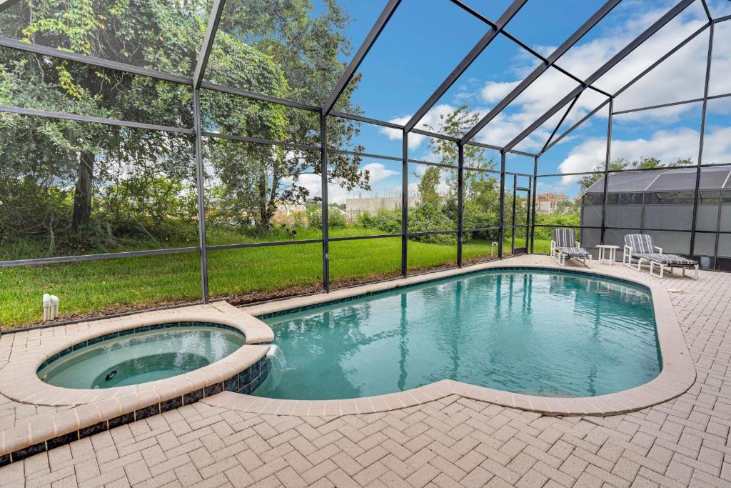 Windsor Hills Villa | Beautiful Luxury 2 Story Home in Windsor Hills! 2 Miles from Disney! villa