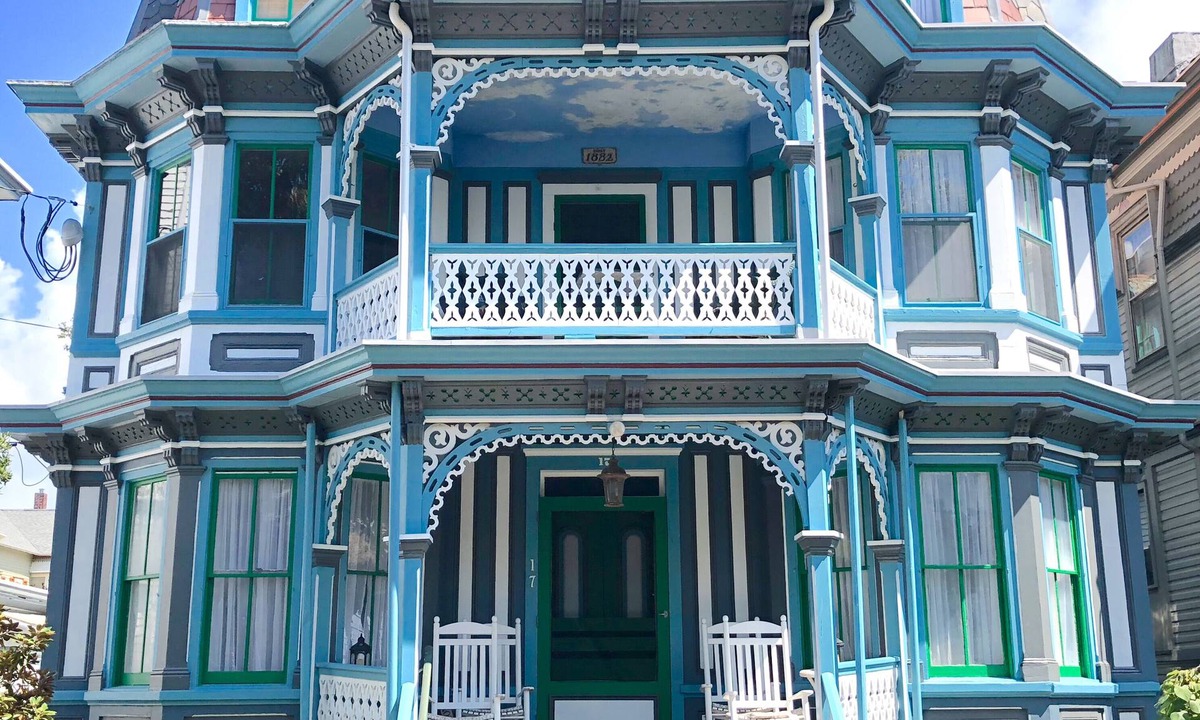 Cape May House | Best Location! Jackson St, 9 bedrooms 8 baths. Pool, 300ft Beach