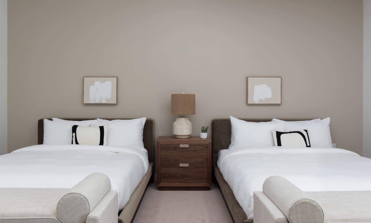 Livingston Apartment | Boardwalk Hotel by Kasa | Double Queen Room
