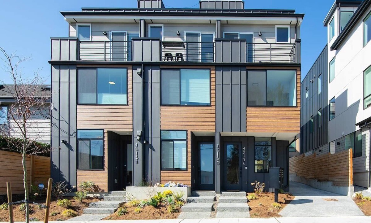 Wallingford House | Brand New Modern Home with Seattle City View, 95 ws