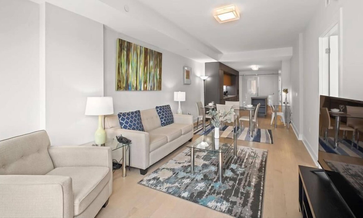 NoMa House | Brand New NoMa 2BR | Gym & Rooftop | 1 block from Metro