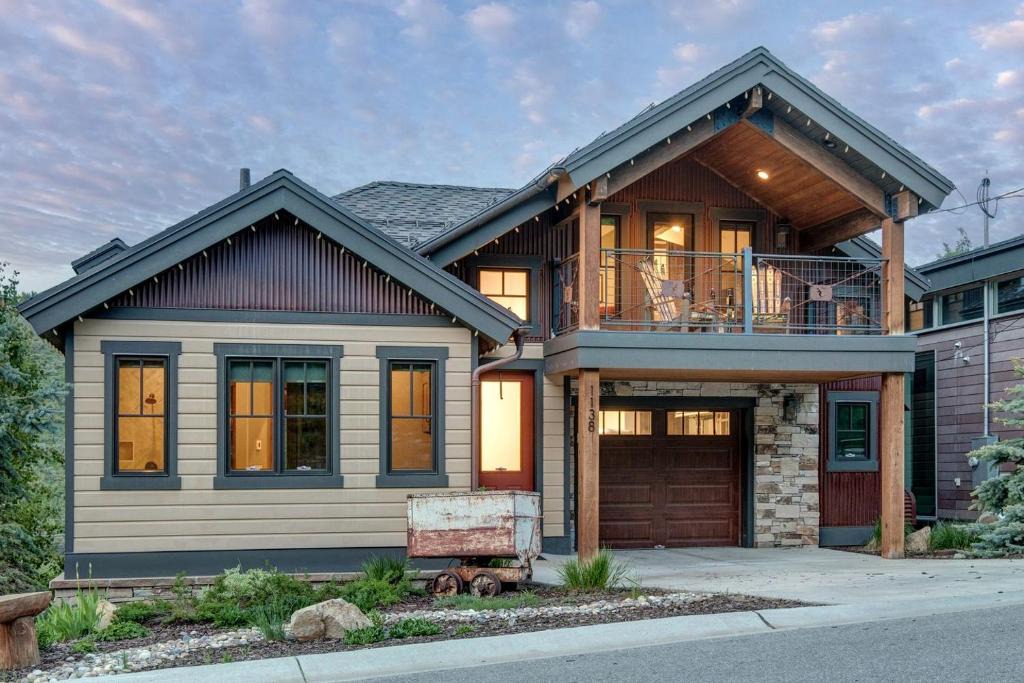 North Park City House | Breathtaking Cottage with Barbecue and Fireplace in Park City, Utah