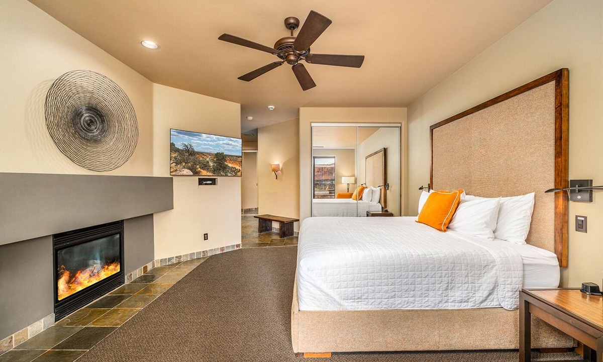 Ivins Villa | Bright Room in Southern Utah w/Stunning Mountain Views - Ideal Relaxation Spot