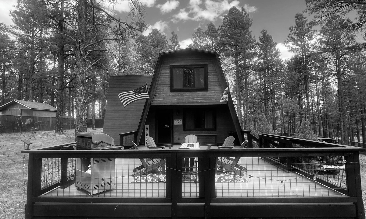 Williams Cabin | Cabin Near Grand Canyon South Entrance 1 hour away – Quiet Forest Retreat