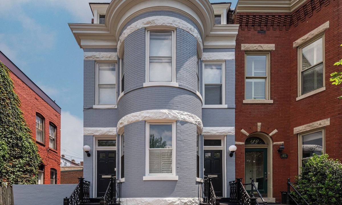 Capitol Hill House | Capitol Hill, 3 Apartments, 1 House, Free Parking