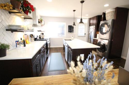 Northeast House | Capitol Hill Adj Home with Free St Parking & Metro Access