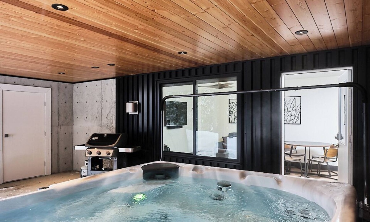 Rossland Apartment | Cedar Nook: Cozy, Modern Retreat Minutes from Red Mountain Resort