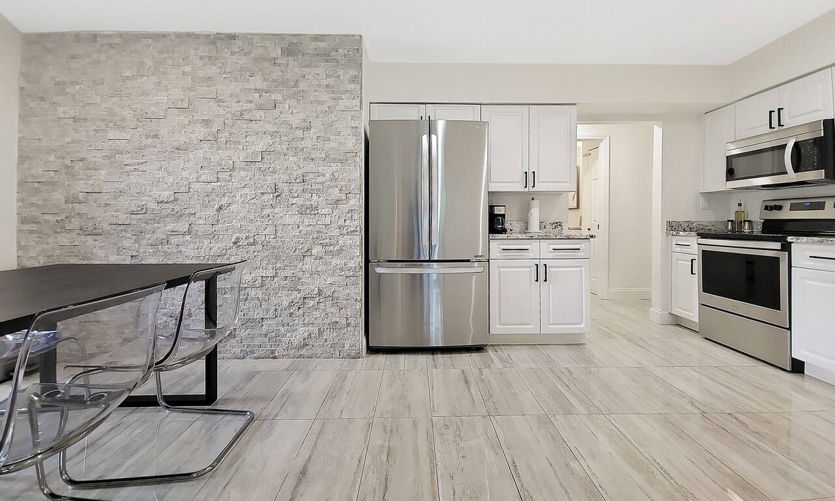 Town N County Park House | Centric Vacation Home with Tiny House near Beaches