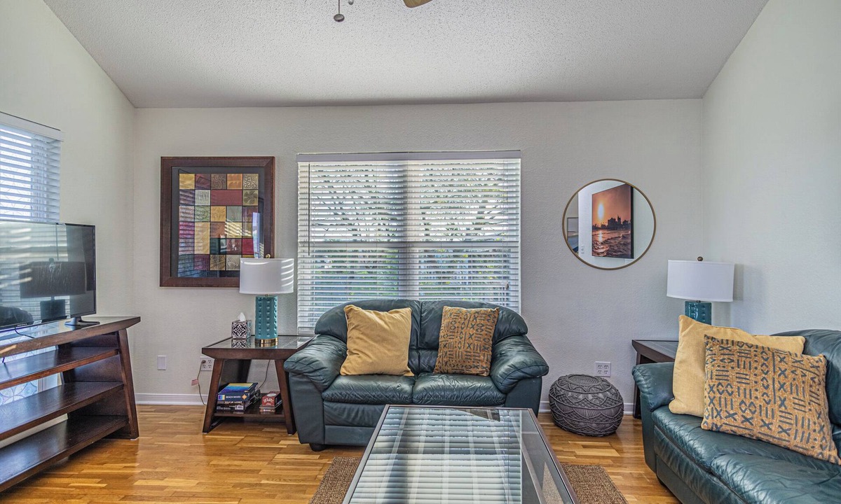Jamaica Beach Cottage | Charming 3-bedroom cottage with AC in Jamaica Beach