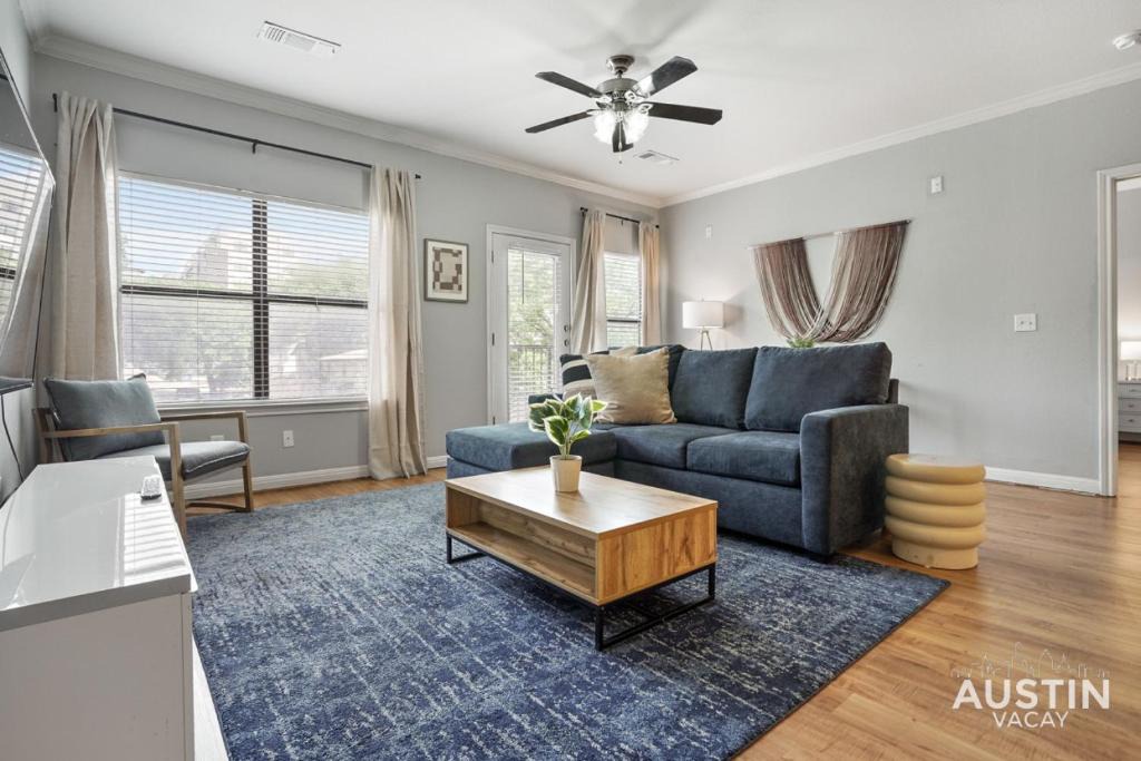 West Campus Apartment | Charming and Spacious Apt in Austin with a Pool