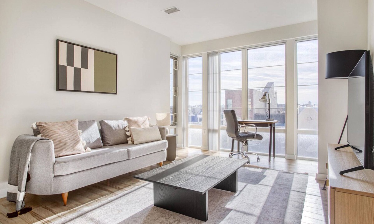 Near Northeast Apartment | Charming H Street 1BR w/W/D & Gym, walk to Union Station, by Blueground