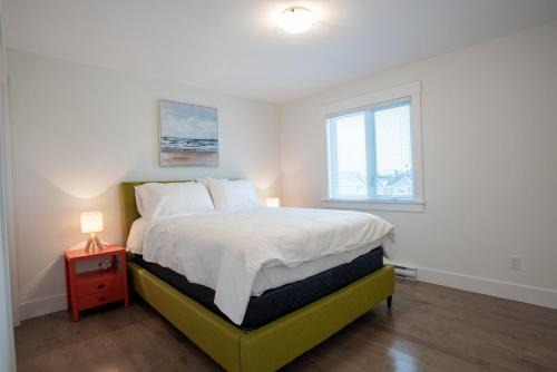 Moncton House | Charming, modern, luxury house with garage